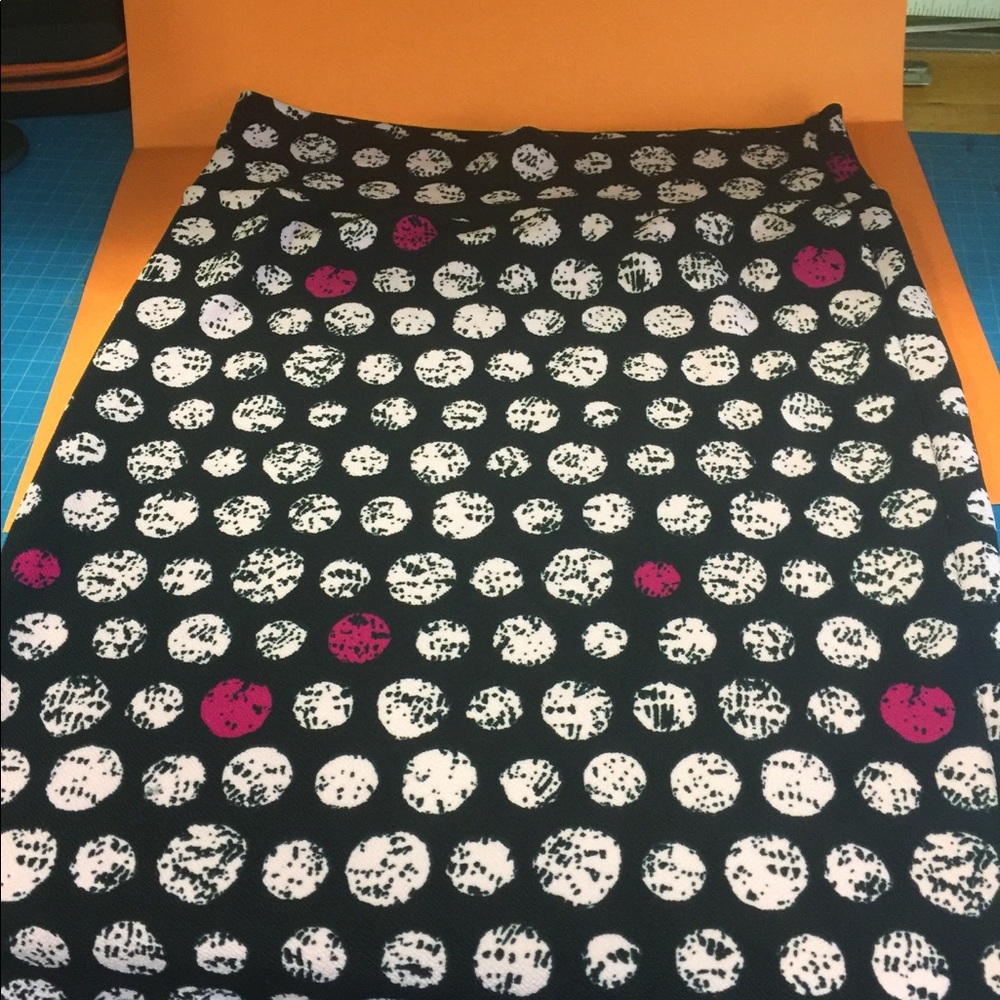 Lularoe circle pattern Cassie Pencil Skirt